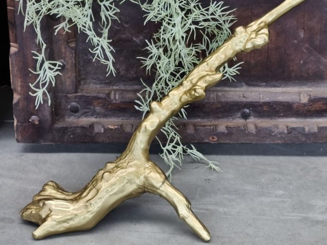 Sculptuur Goud Gespoten